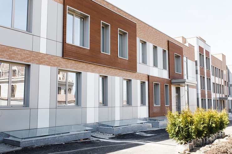 Aluminium facade for educational facility